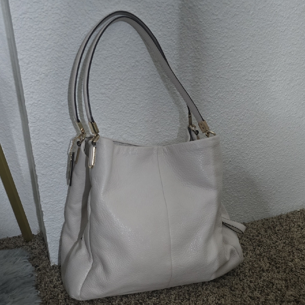 Coach 2013 White & Gold Hardware Hobo Leather Medium Tote (EUC)(LIKE NEW)✨️🤍✨️ - Picture 13 of 14